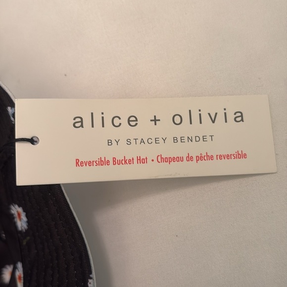 🌼 Alice + Olivia Black Daisy Bucket Hat - Picture 7 of 8